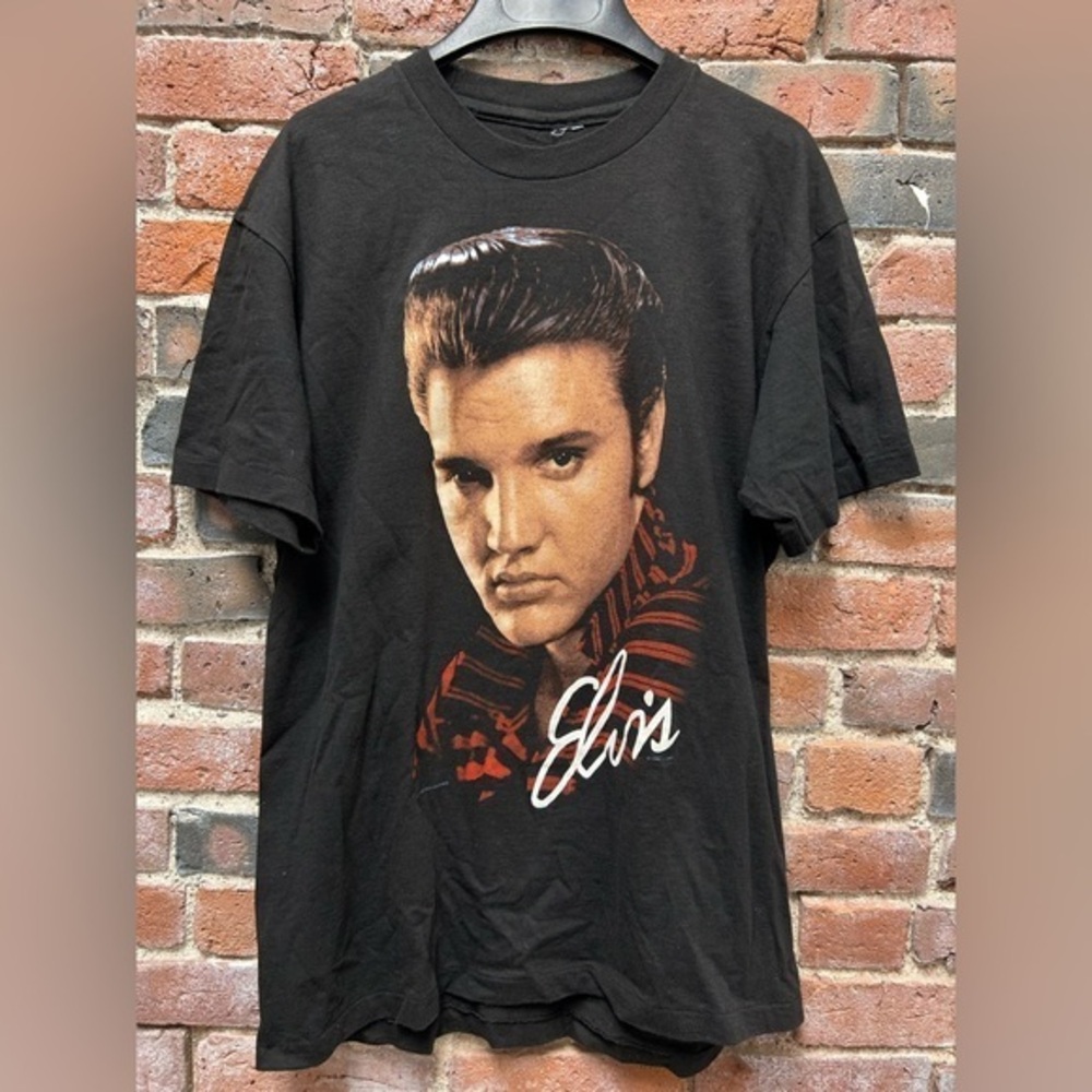 90s Elvis Portrait Graphic Tee